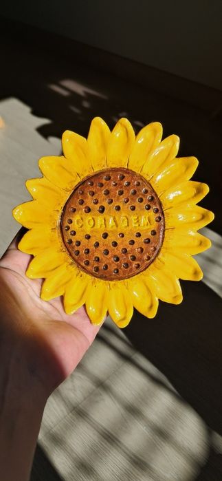 Girassol em Cerâmica Feito à Mão