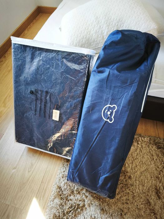 Cama para viagem cor azul Happy Bear, com colchão