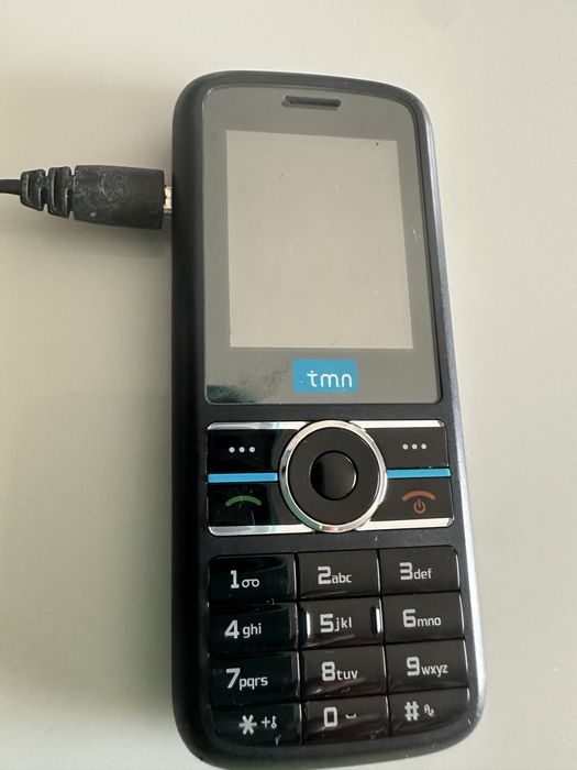 Telemóvel de teclas como novo