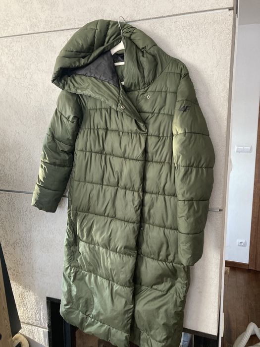 Dluga kurtka na zime jesien pikowana 4f