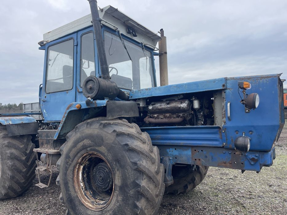 Продам Трактор Хтз