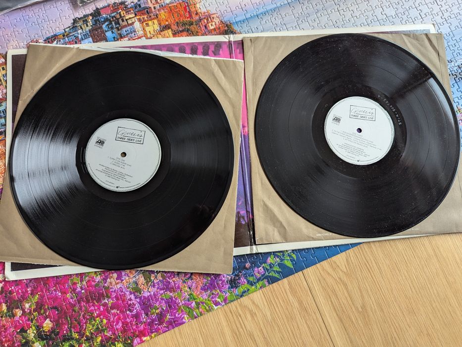 Genesis - Three Sides Live ( pierwsze wydanie, 1982 rok)