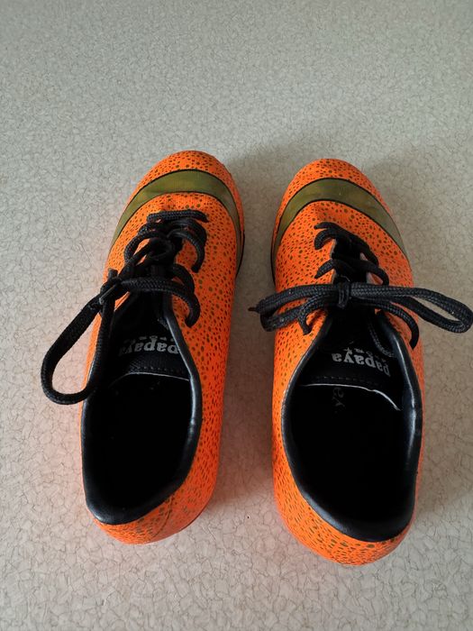 Футбольные бутсы