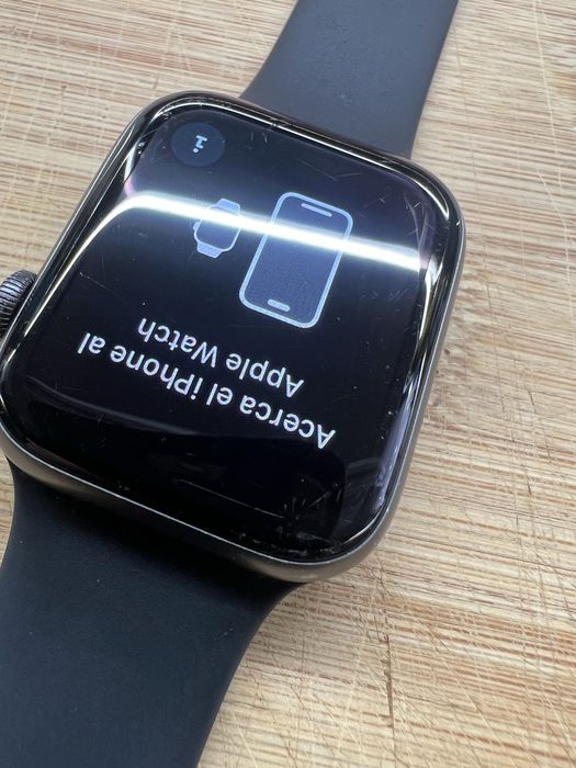 Apple Watch 4 GPS - 44mm - Space gray