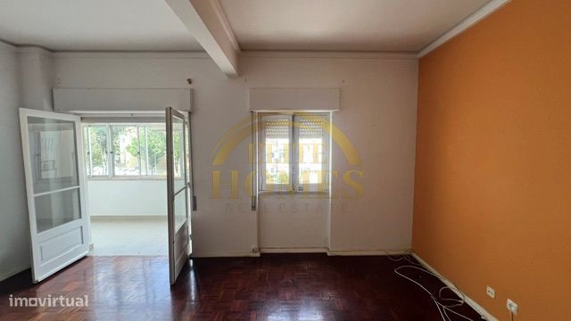 Apartamento T2 em Oeiras.