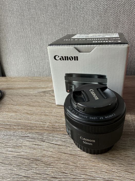 Canon EOS 77D + Objetivas + Flash + Comando