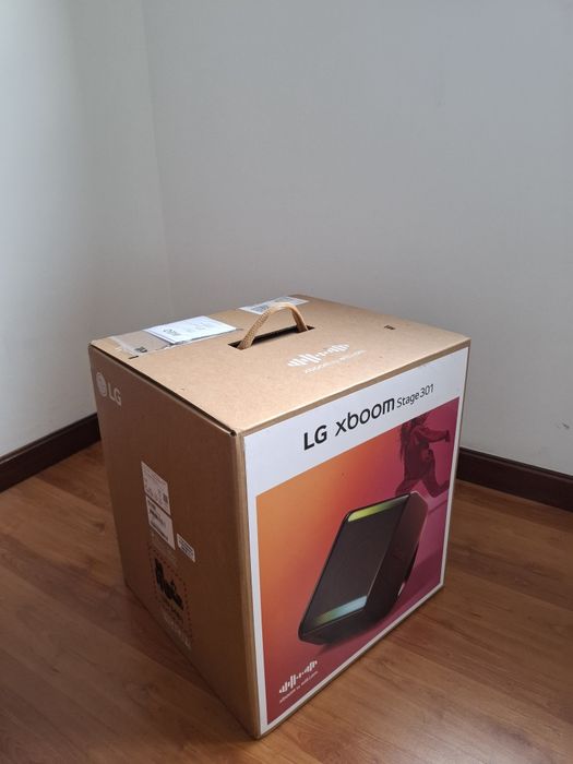 LG Xboom  nova em caixa fatura. Só está semana