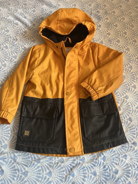 Куртка дощовик фірми Reserved 98