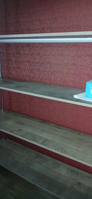 Стілаж для квітів