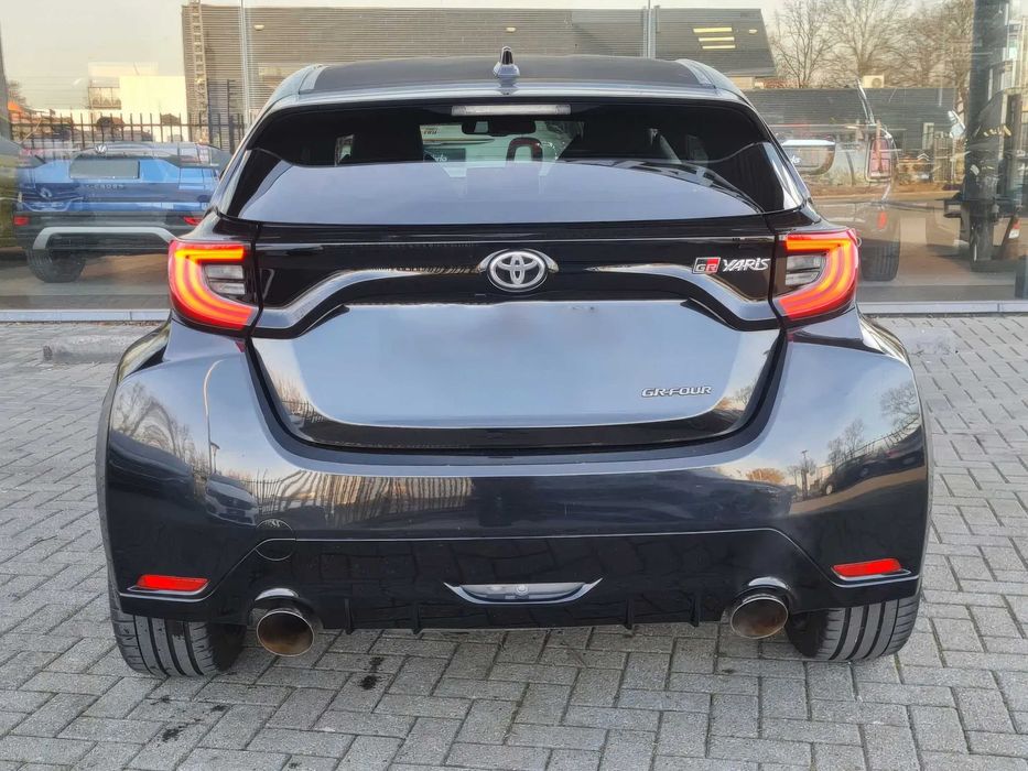Toyota Yaris      2022