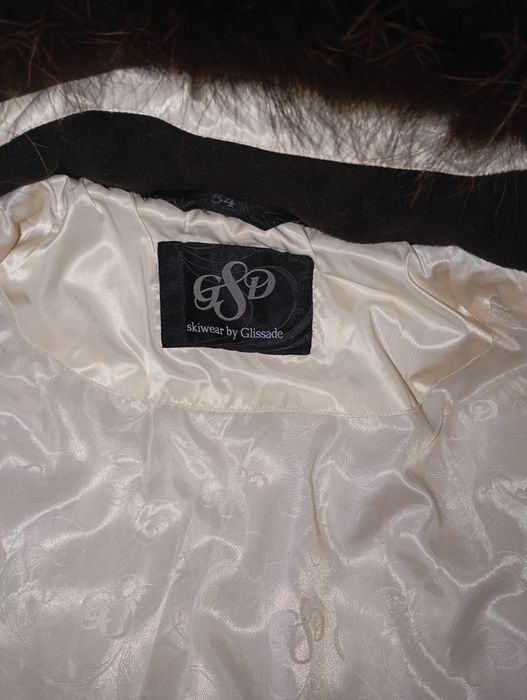 Продам куртку  в очень хорошем состоянии