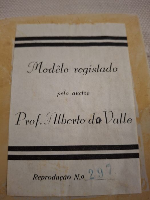 Placa Salazar de prof. Alberto vale