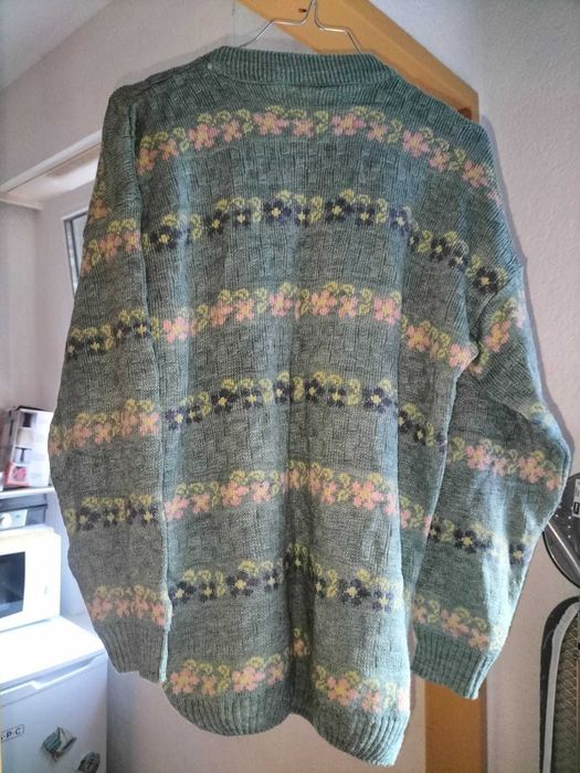 camisola verde muito quentinha