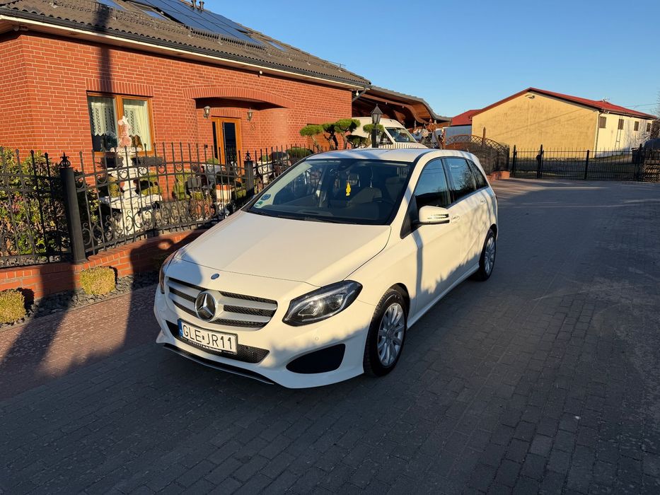 Mercedes-Benz Klasa B Pierwszy właściciel w kraju auto zakupione w salonie Marcedesa w Niema