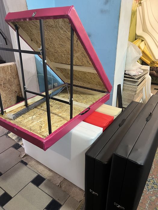 Косметологічна кушетка, навантаження 300кг, від виробника, гарантія.