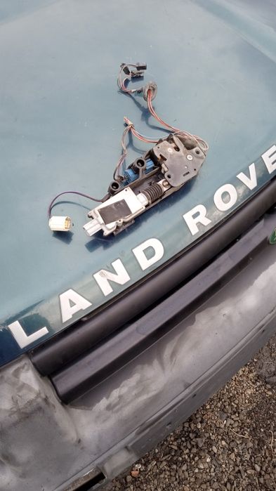 Zamek tylnej klapy bagażnika Land rover Freelander