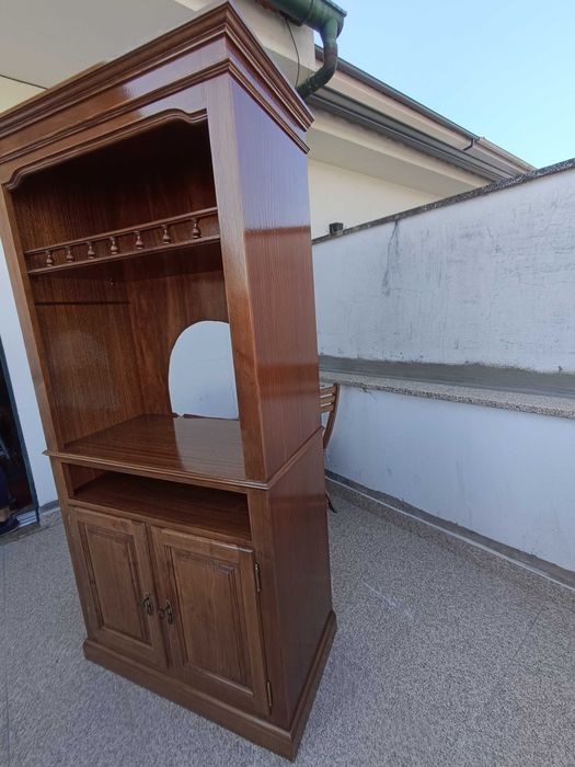 Móvel TV c/ 2 portas