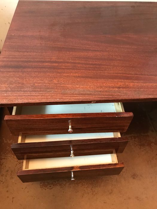 Стіл письмовий б/у