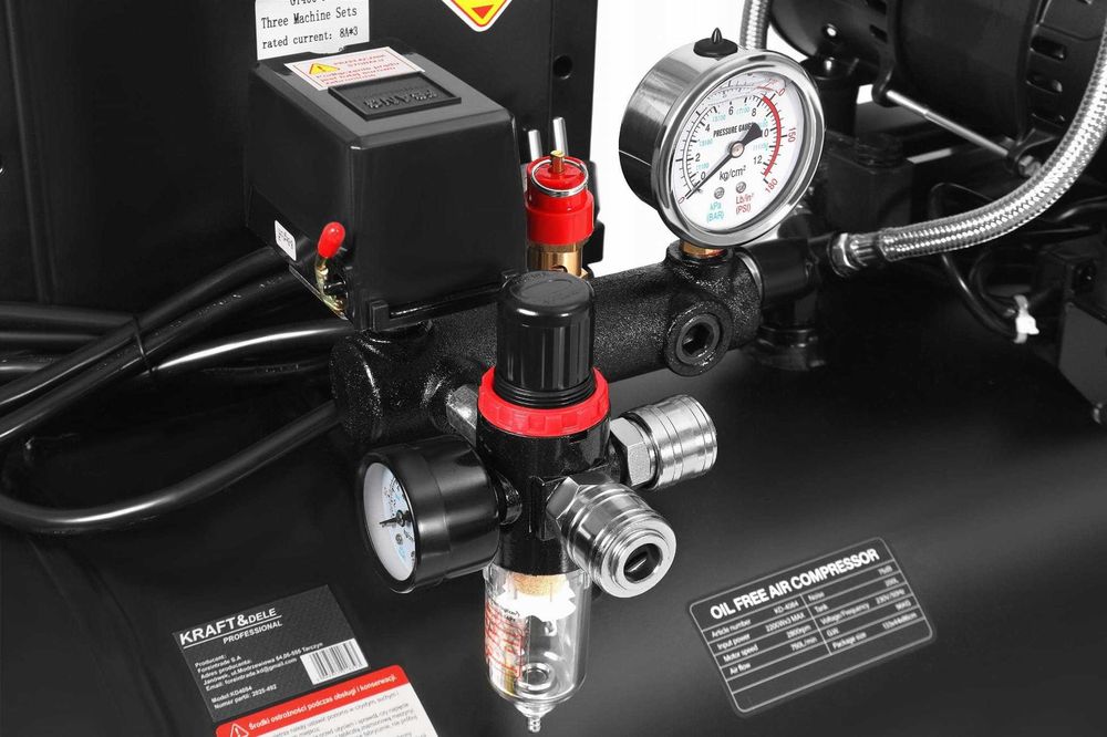 Kompresor Bezolejowy 200L Sprężarka 3x2200W Separator  Gliceryną
