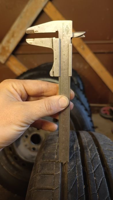 Opony Continental Ultra Contact 175/65 R14 82T