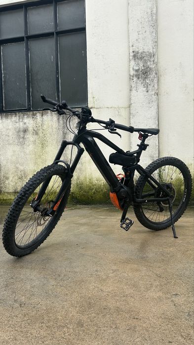 Bicicleta eletrica de MTB com motor bosch.