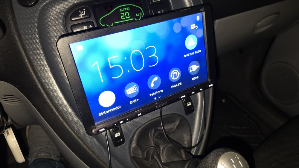 Radio SONY XAV-XA8150