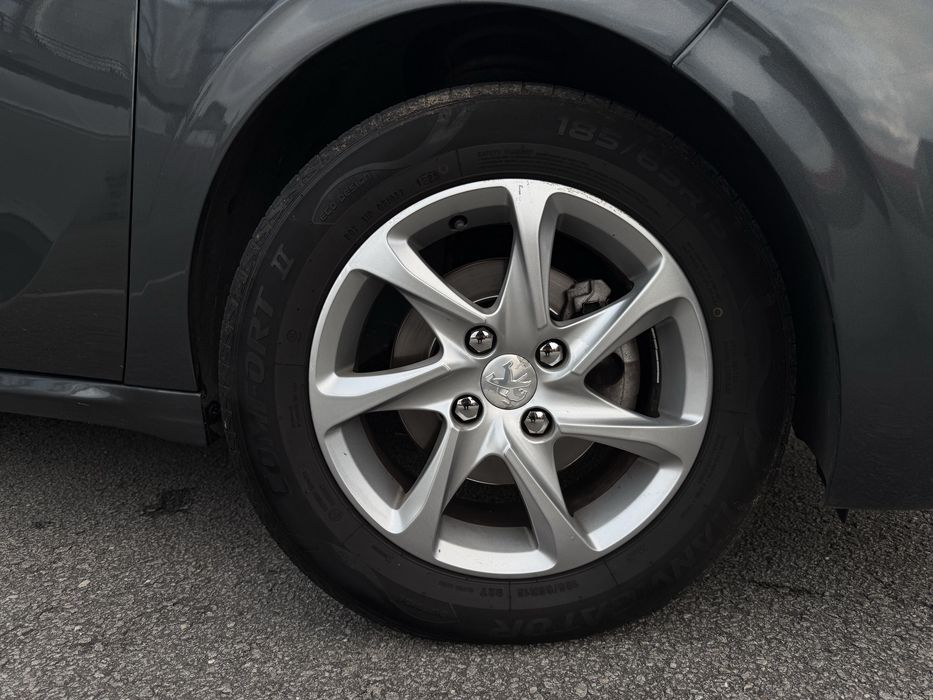 Peugeot 208 hdi — photo 5