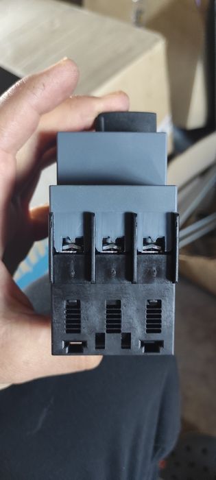 Автомат  захисту двигуна Siemens SIRIUS 3RV2011-1FA15.