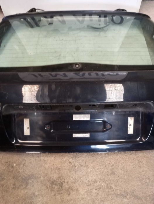 Mala / Tampa da Mala Despida Audi A3 8L / S3