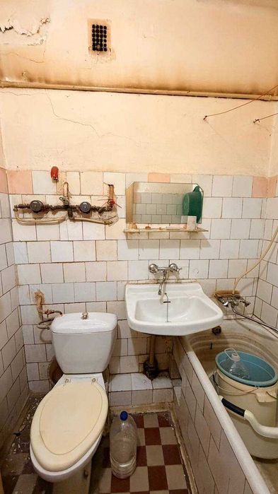 ПРОДАМ 2-кімнатну квартиру на Черемушках, вул. Варненська, 100 школа