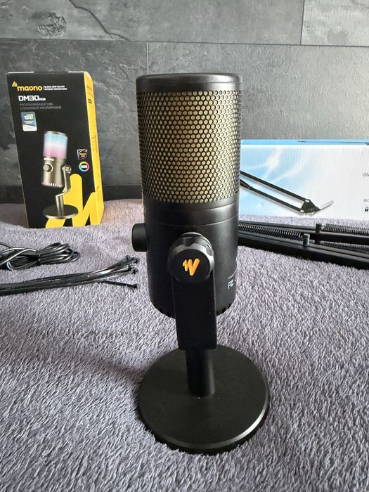 Продам мікрофон Maono DM30 RGB + кронштейн
