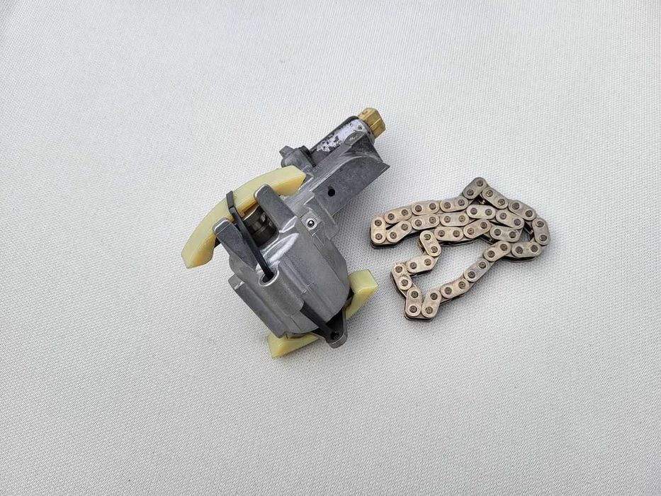 AUDI A8 D3 4,2 BFM nastawnik wałka , wałków rozrządu - prawy .