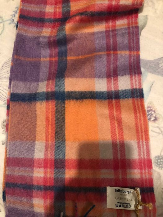 cachecol de cashmere tons rosa e laranja