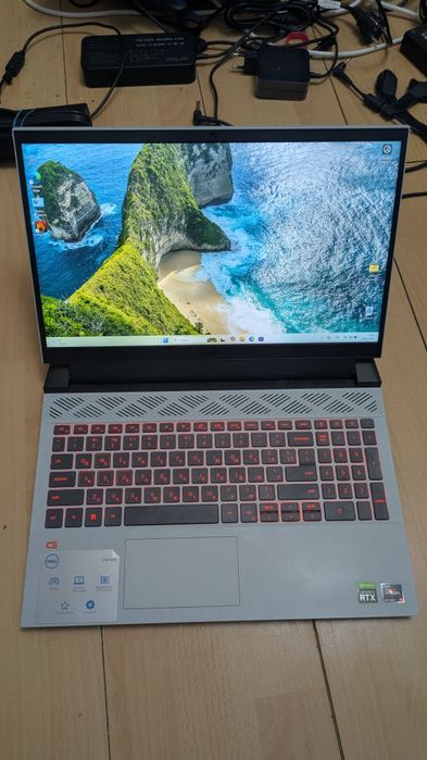Dell G15 5525 Ryzen 5 6600H /16GB DDR5/512 GB/RTX 3050 4GB