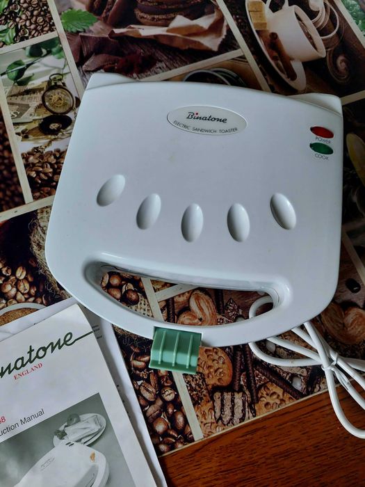 Бутербродниця Binatone st 888 sandwich maker