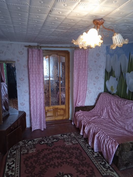 Продається затишний житловий будинок