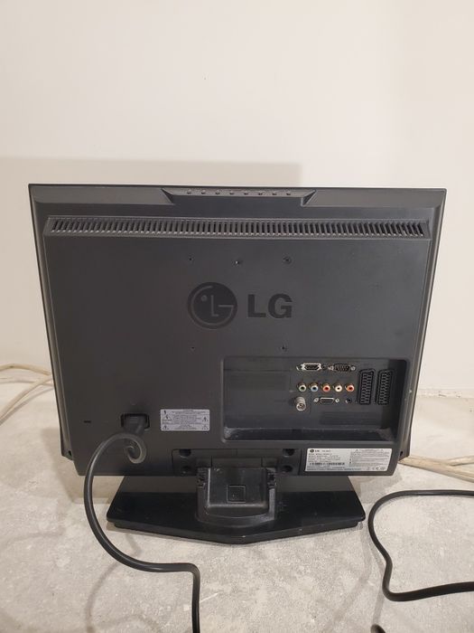Телевізор  Lg 19 дюймів