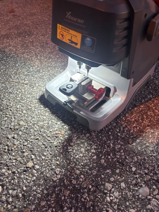 Awaryjne Otwieranie-Dorabianie Kluczy-Ślusarz