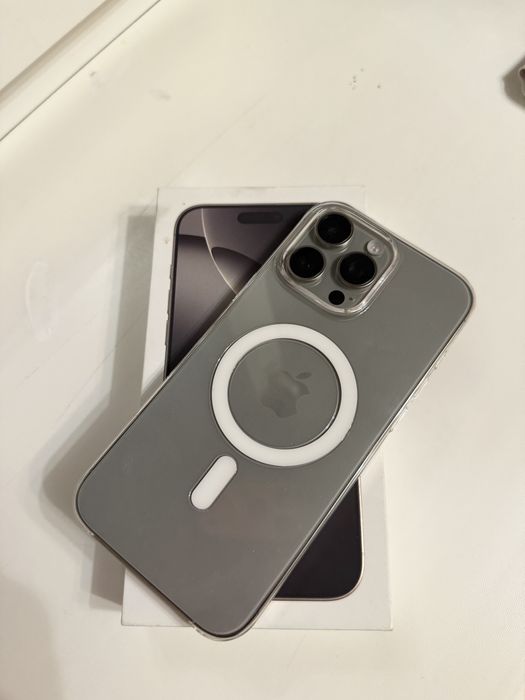 Айфон iPhone 16 Pro Max 256gb  Natural Titanium