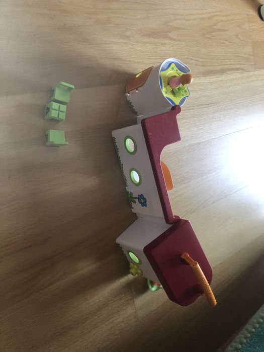 Casa creche portatil Playmobil