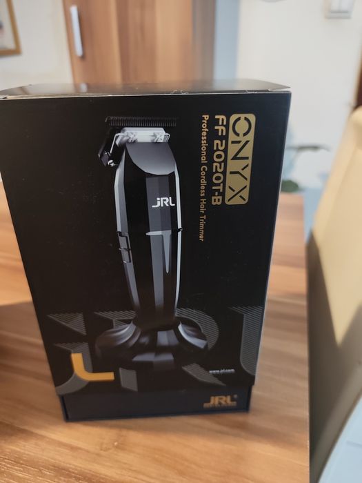 Vendo máquina de cortar cabelo  JRL