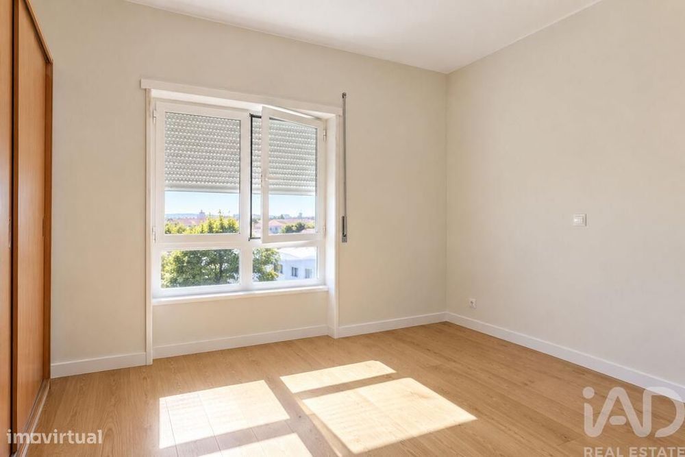 Apartamento T3 em São Domingos de Rana de 104 m2