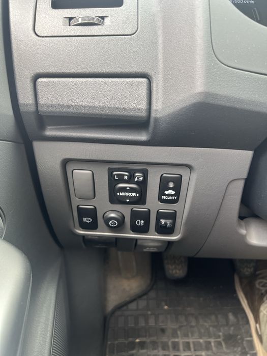 Toyota Hilux 3.0 D-4D ano 2012 – Motor Novo,