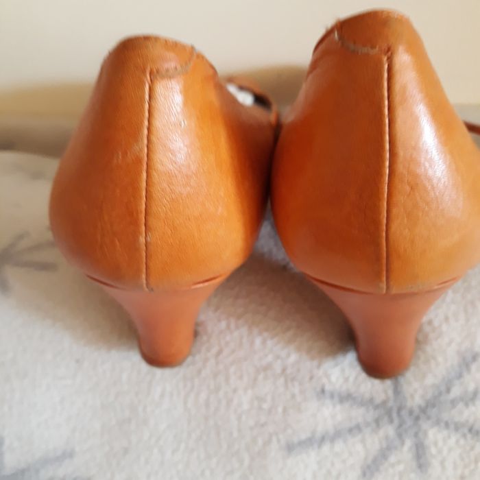 Buty ze  skóry naturalnej