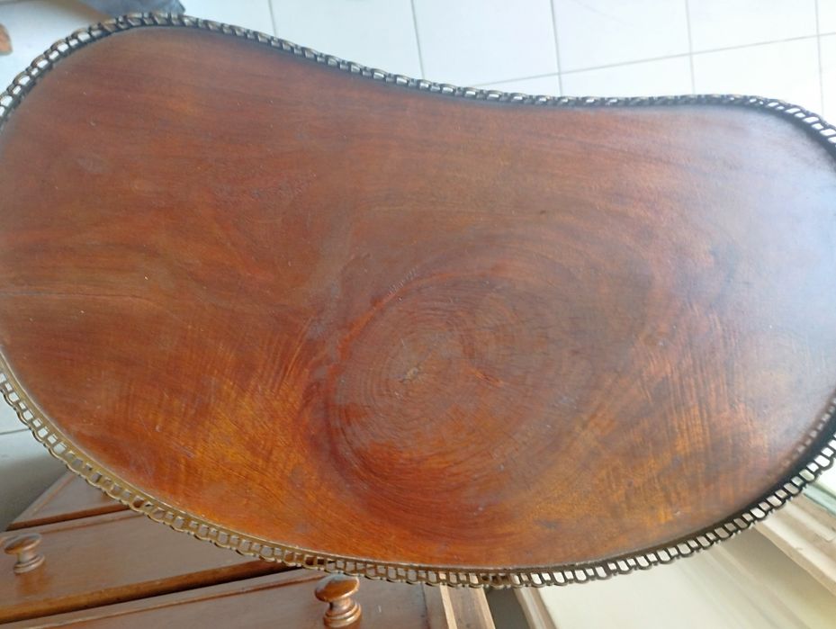 Mesa de Apoio Vintage - Modelo: Feijão