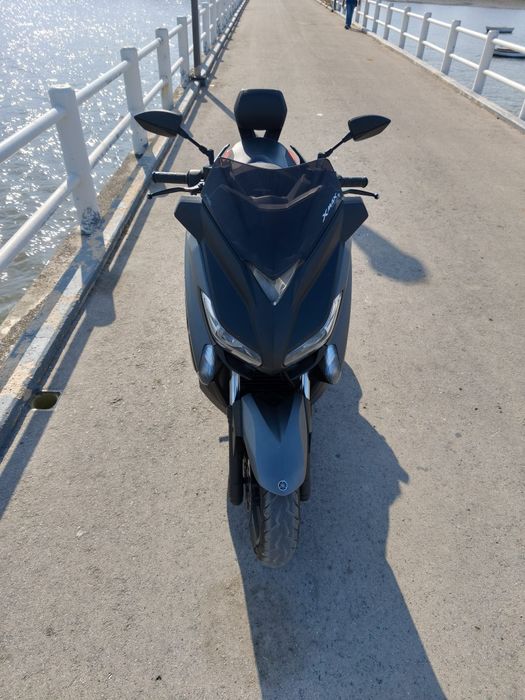 Vendo Yamaha xmax 400