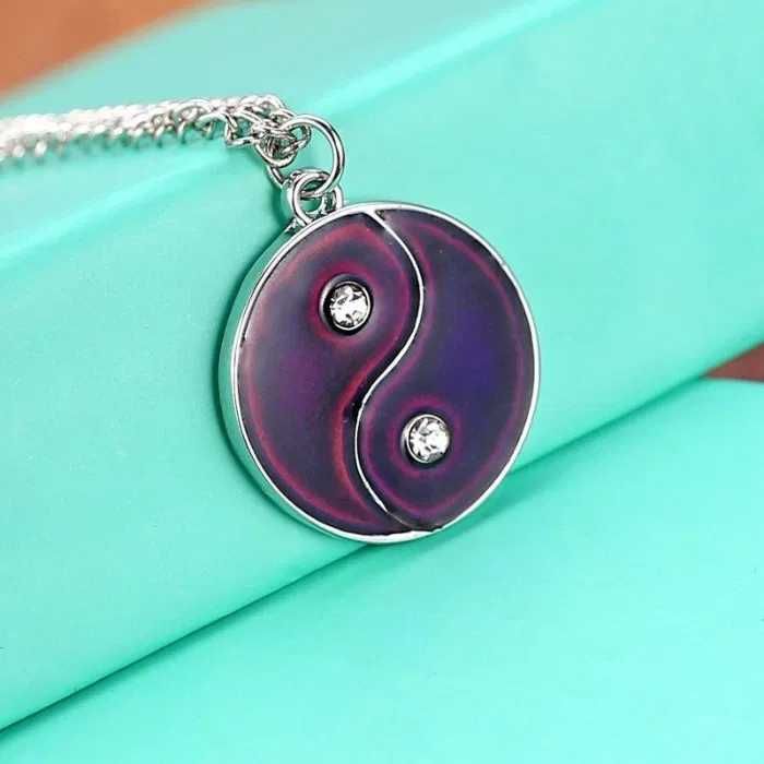 NOVO Yin Yang Liquido sensitivo termico colar pendente muda cor