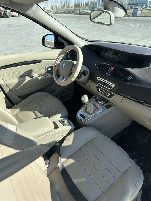Renault Grand Scenic 2.0 дизель