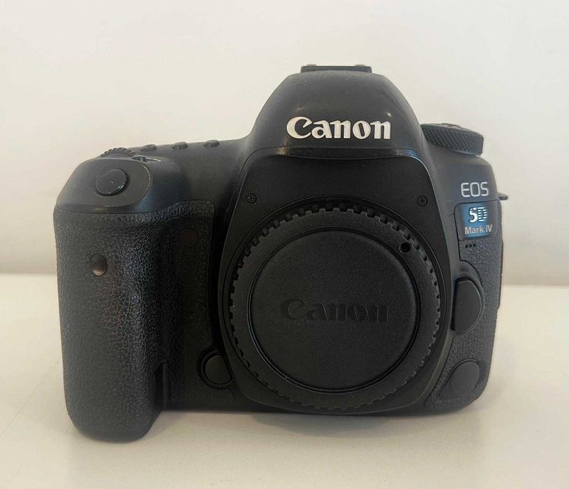 Maquina canon 5D Mark IV