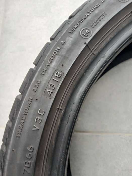 2 pneus 215 40 r18 Bridgestone